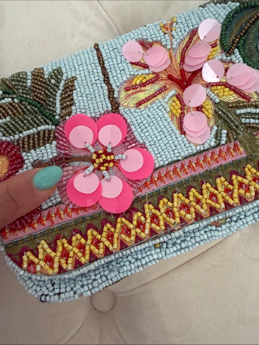 Beaded Floral Pink Accent Shoulder Bag - Picture 12 of 14